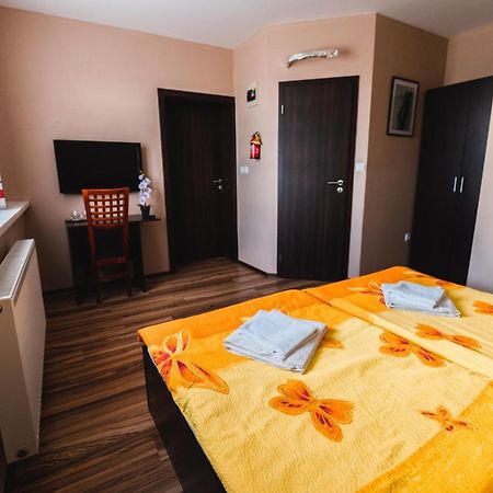 Motel Ard Sarovce Εξωτερικό φωτογραφία