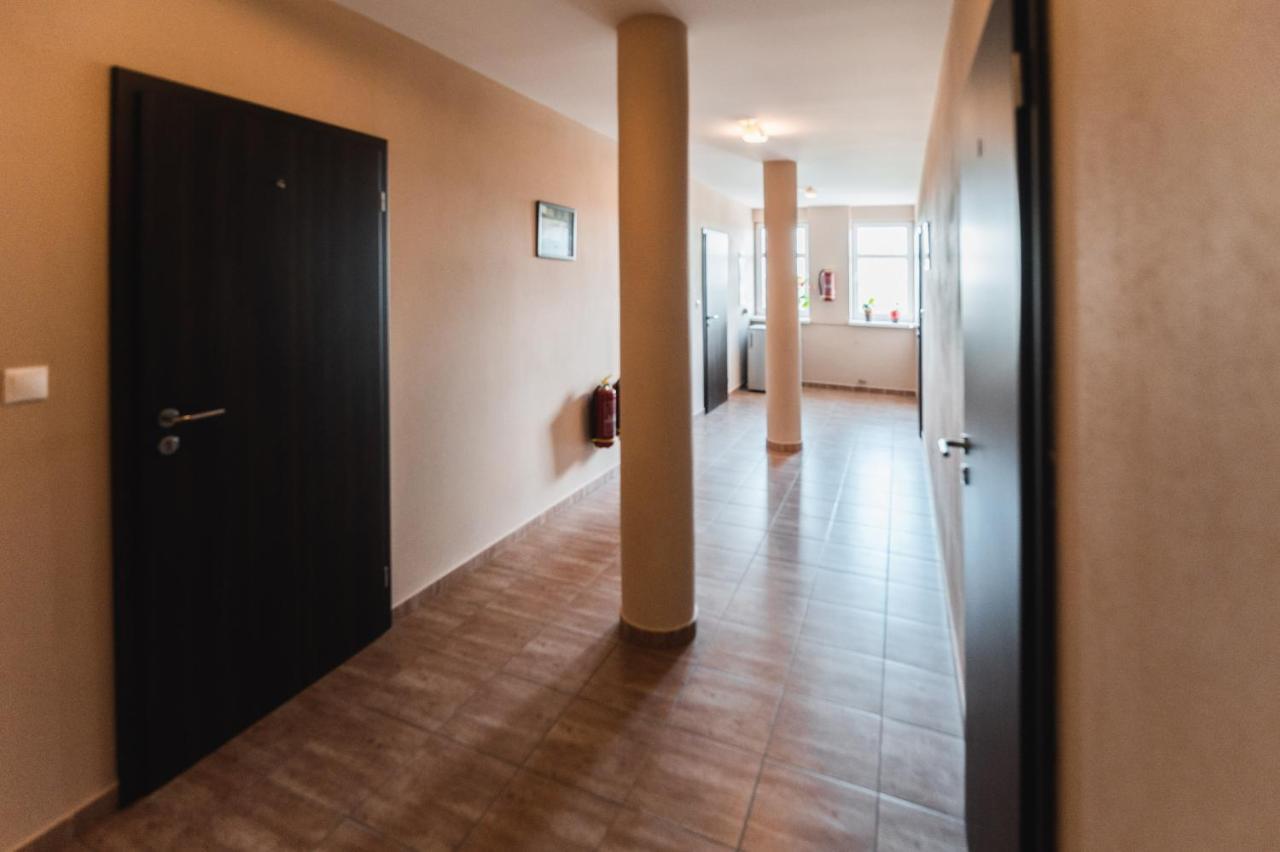 Motel Ard Sarovce Εξωτερικό φωτογραφία