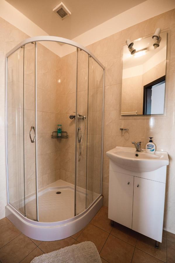 Motel Ard Sarovce Εξωτερικό φωτογραφία